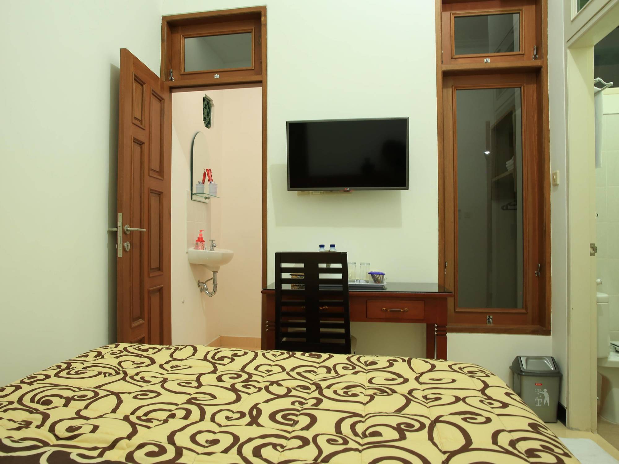 Puri Kusuma Guest House Табанан Екстер'єр фото
