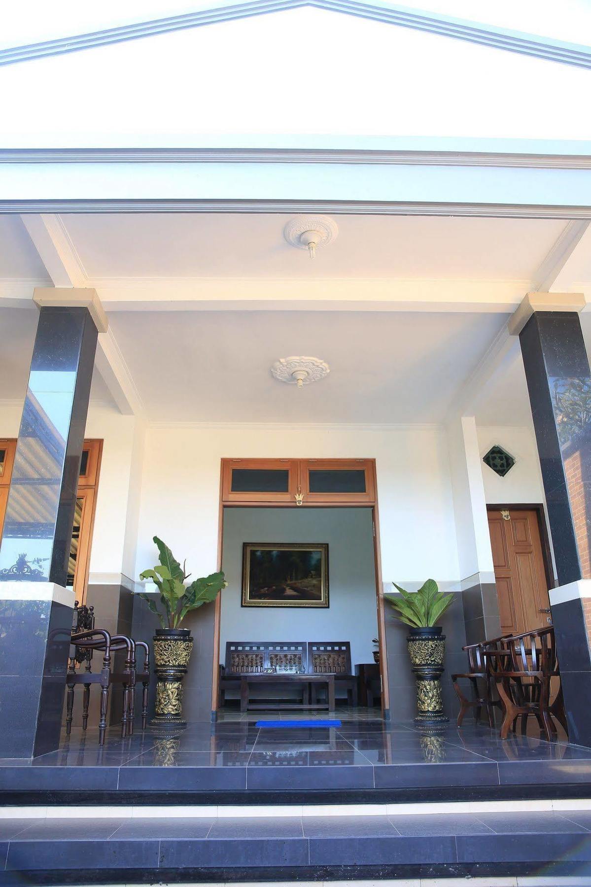 Puri Kusuma Guest House Табанан Екстер'єр фото