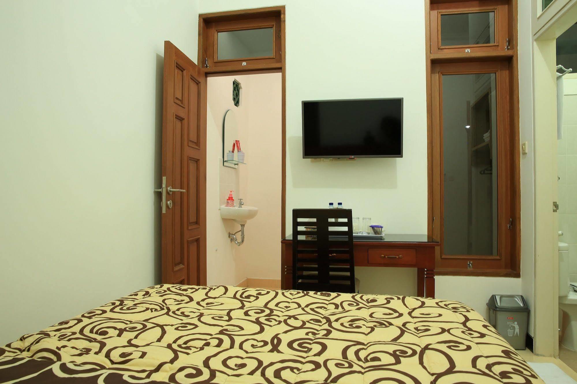 Puri Kusuma Guest House Табанан Екстер'єр фото